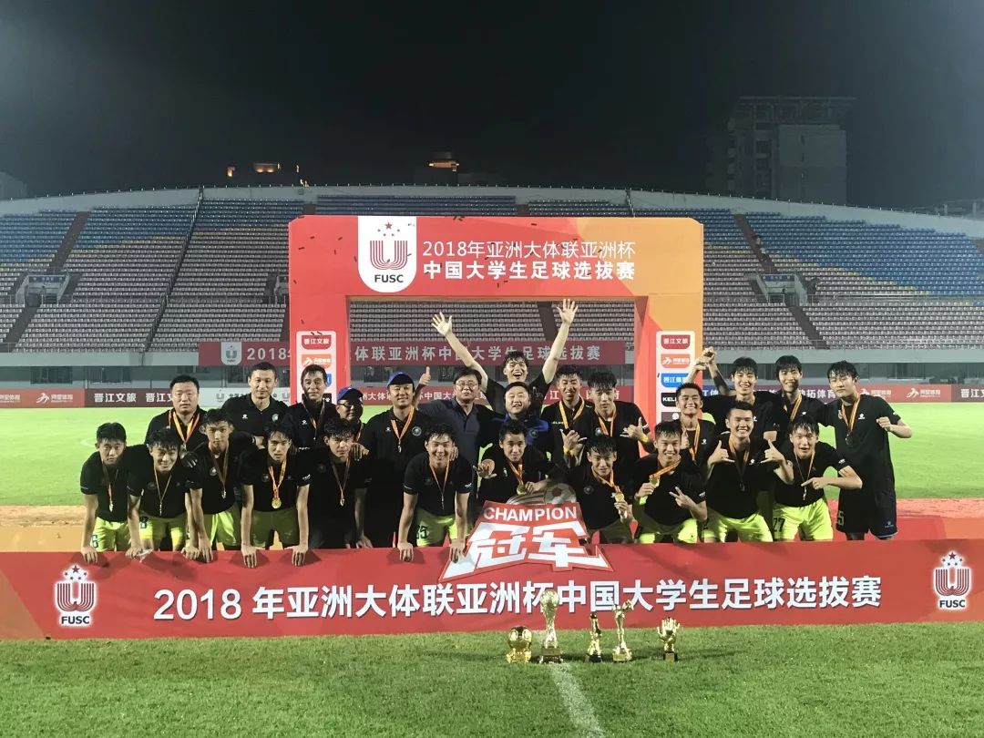 打拳体育老师,打拳的体育老师