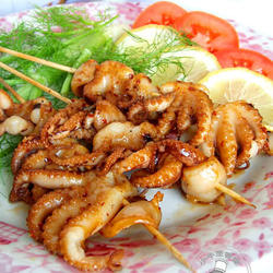 烧烤架美食,自己买个烧烤架做美味烧烤