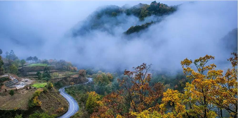 如果你累了就来这座小城吧,如果你累了就来云南吧完整版