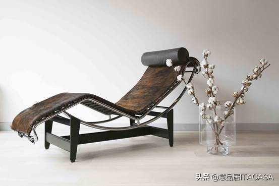 从Cassina到Vitra|这十把椅子里，藏着永不过时的时代风尚