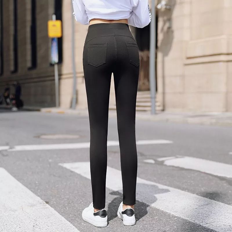 百搭显瘦塑身小黑裤,显瘦显高小黑裤