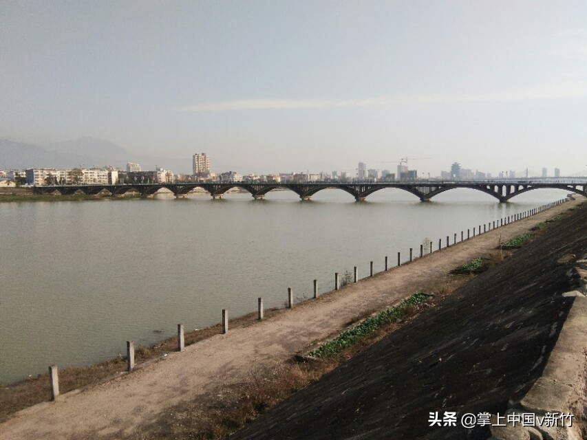 鎺屼笂涓浗涔嬫梾,鎺屼笂涓浗闄曡タ