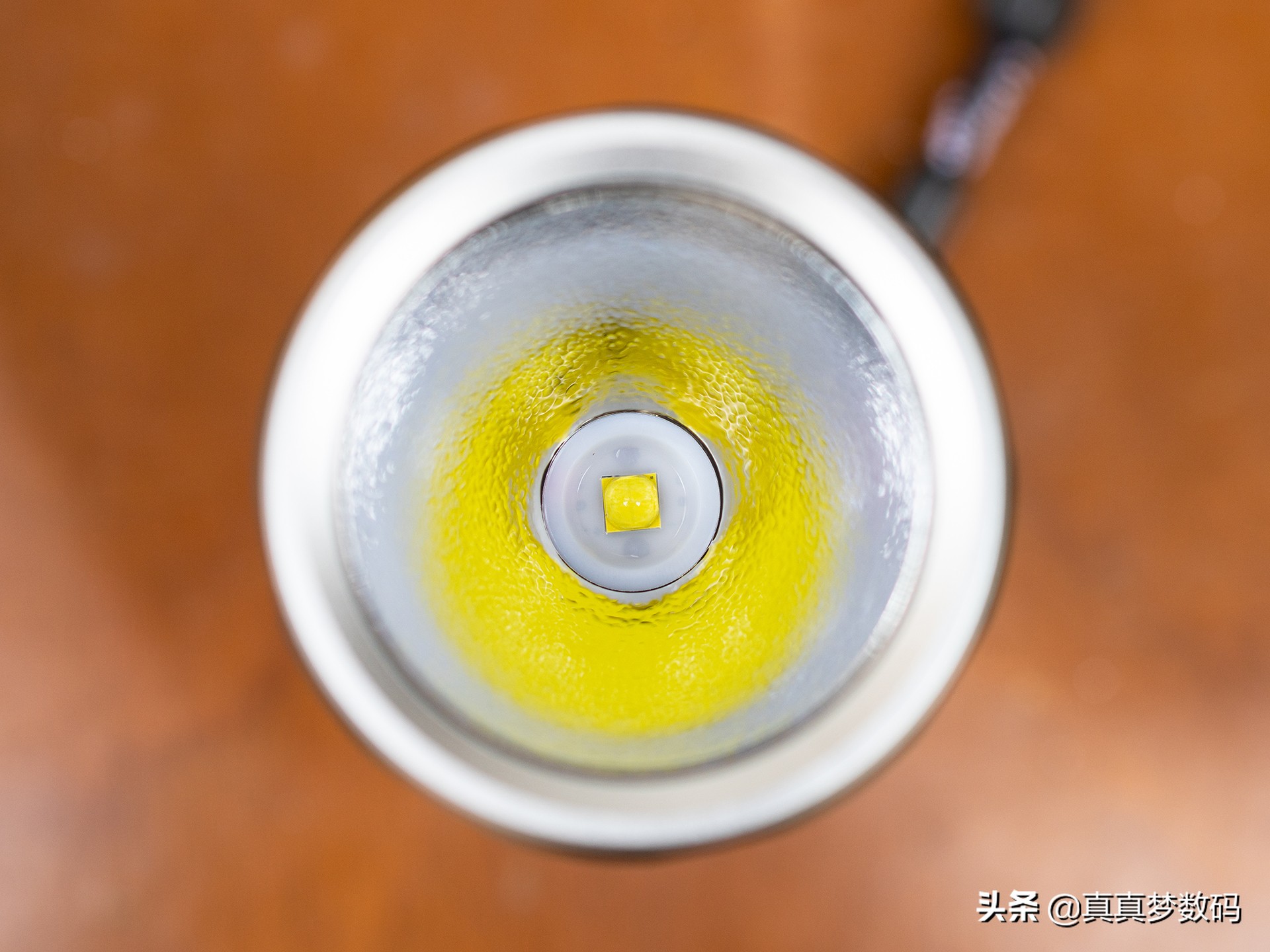 强光手电筒应该如何选择,强光手电筒怎样选