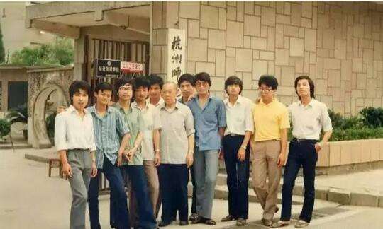 马云的人生转折点在哪里,马云人生中的两大贵人