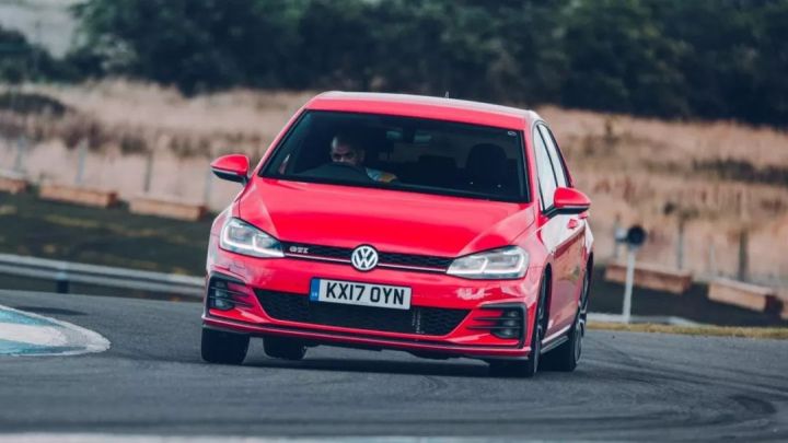 宝马330i与奥迪45tfsi测评,宝马330i四驱百公里加速实测