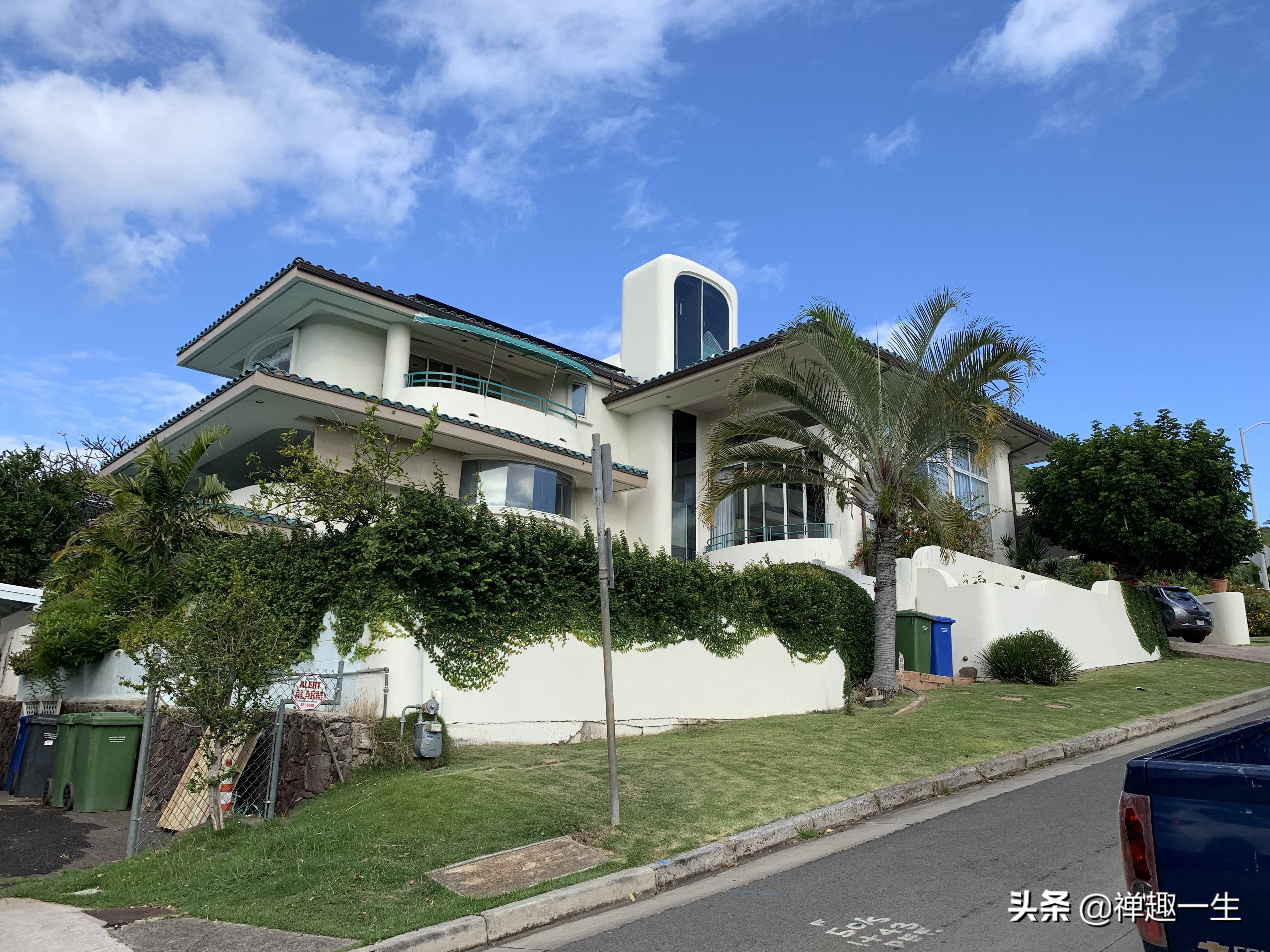 西班牙人哪里有好玩的,西班牙人看巴塞罗那