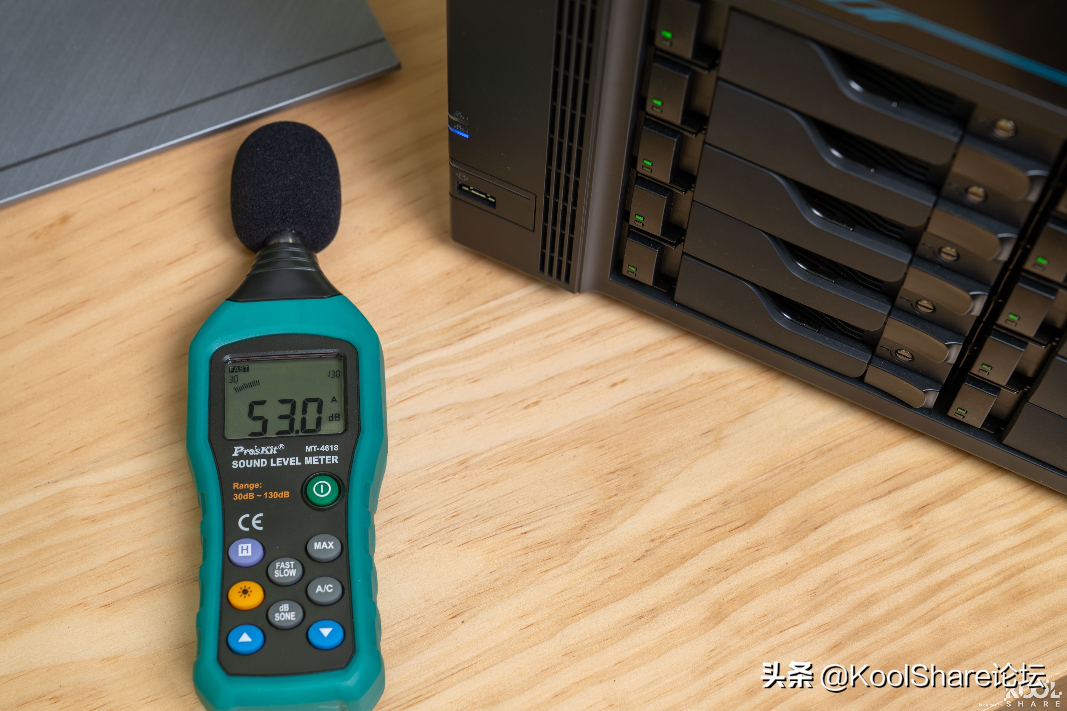 ASUSTOR爱速特旗舰NASAS7110T拆解评测