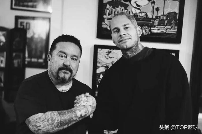 利拉德6球鞋换底,篮球鞋利拉德6