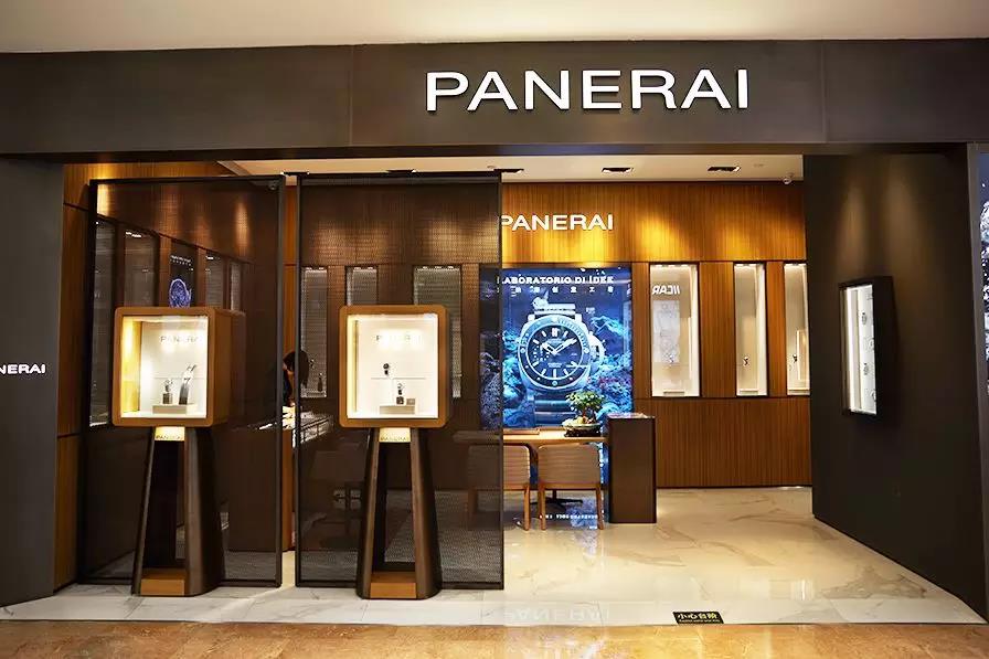 我膨胀了，在武商世贸广场的黄金珠宝手表区逛痴了迷