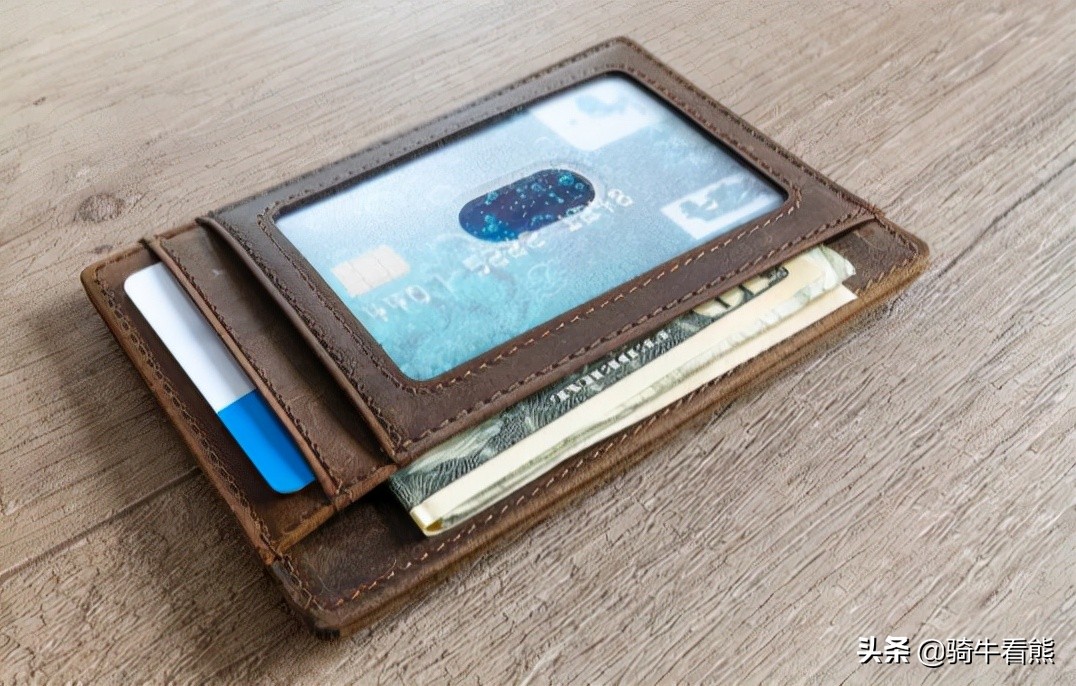 信用卡逾期不还款的法律条款,信用卡逾期不还款会有什么后果