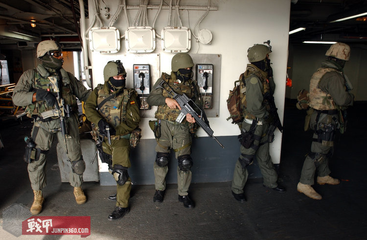 防弹背心fbi原品,两栖防弹背心视频