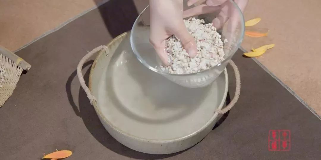 皮肤干燥吃什么中药可以调理一下,养脾胃养肺养肝的懒人养生法