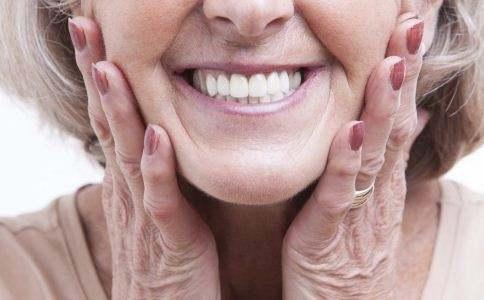 老年人睡觉口干是什么病吃啥药好,老年人口干是什么原因怎么解决