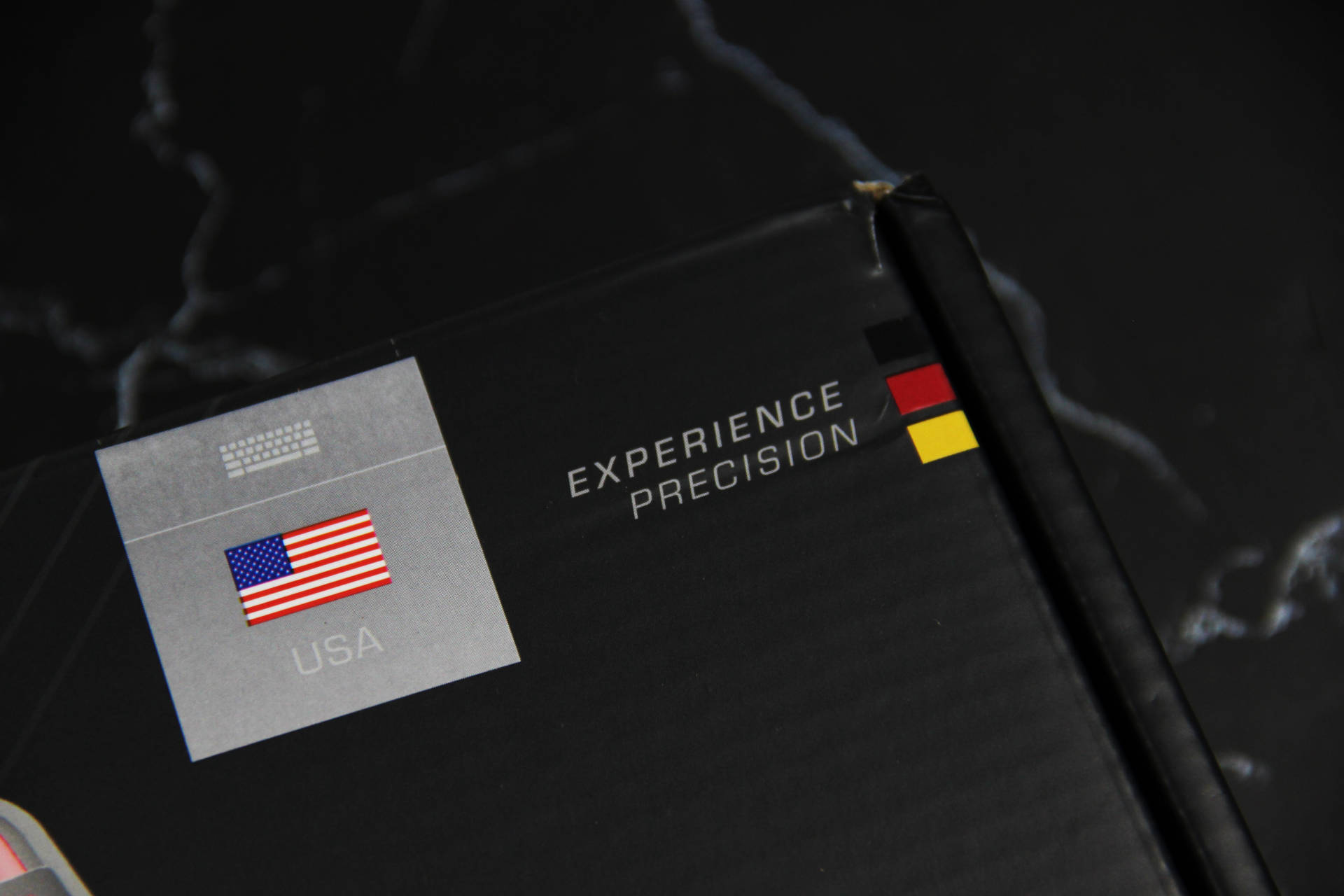 rgb键盘会出现个别不亮吗,rgb键盘有一个灯不一样怎么办