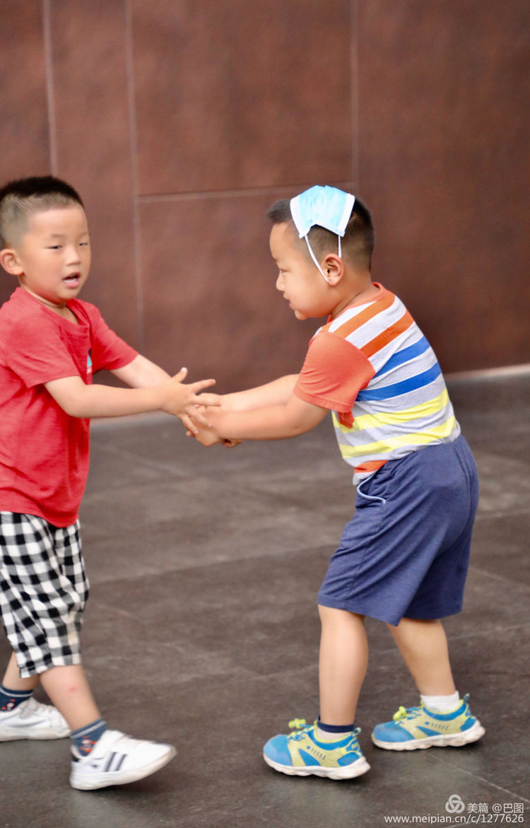 金色童年8张图片,金色的童年相片