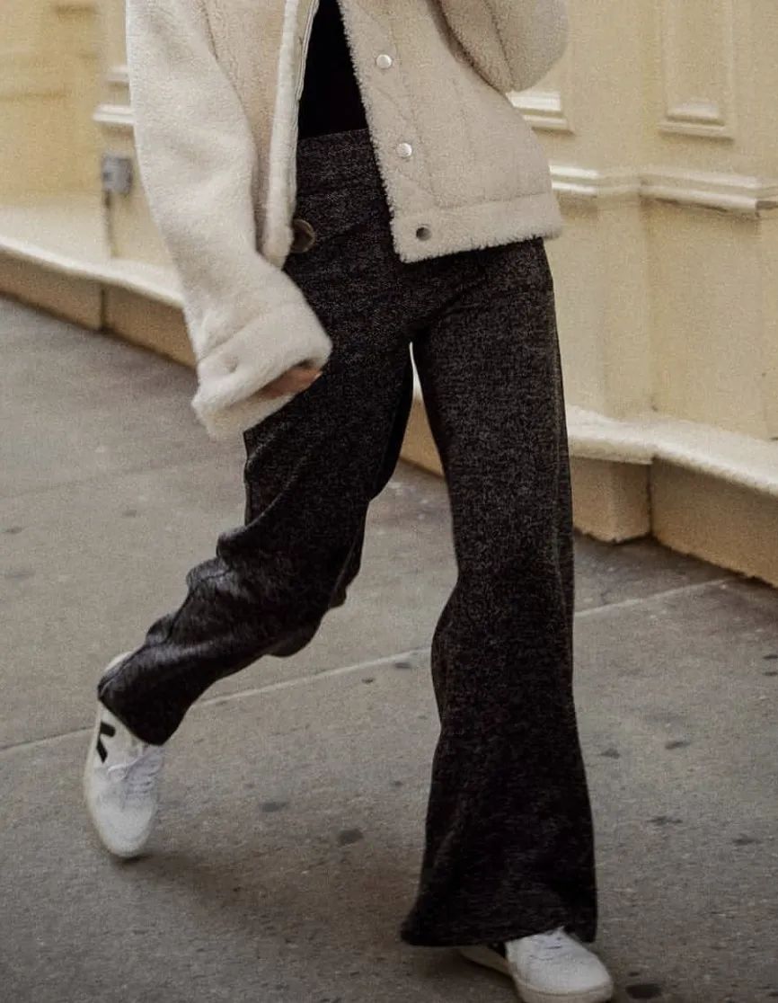 今年流行的帆布鞋宽头,今年流行的帆布鞋花纹