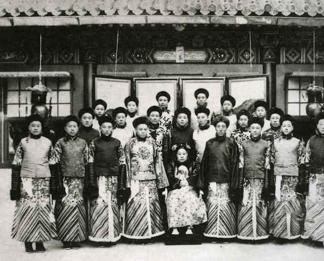 早餐要吃酱肘子，对太后位置不感冒，这位妃子究竟有多“奇葩”