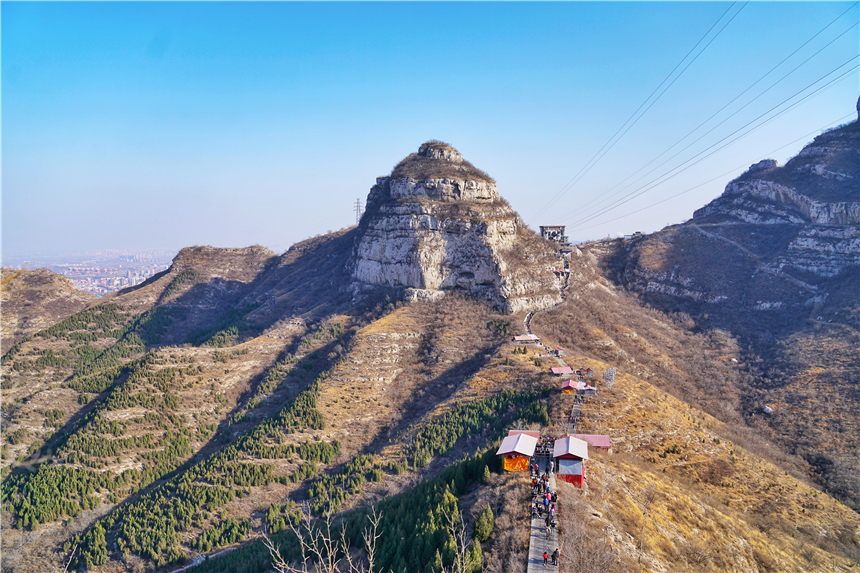石家庄是一个神奇的地方,河北的神奇山峰