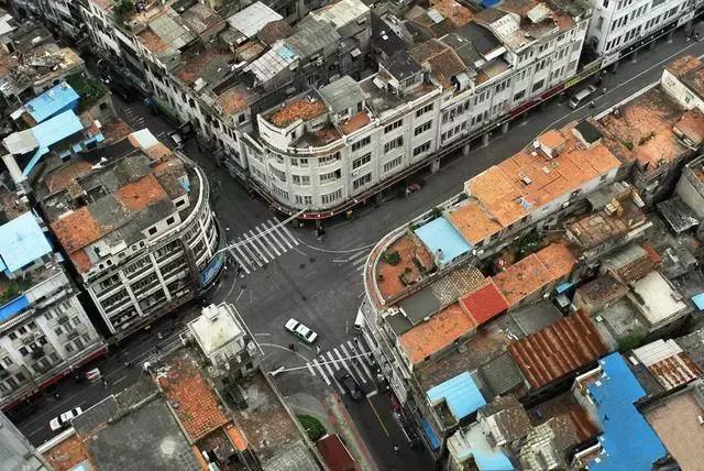 藏在海边的摩洛哥花园!夫妻俩不懂设计,却造出厦门最美网红民宿