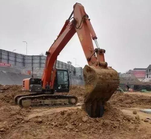 深基坑安全马道样板图,深基坑样板施工图解