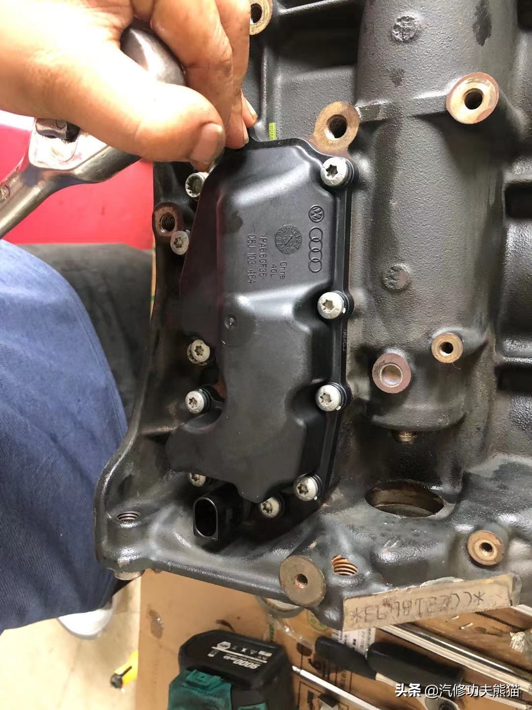 大众夏朗烧机油用什么燃油宝,2012款夏朗2.0t烧机油怎么处理