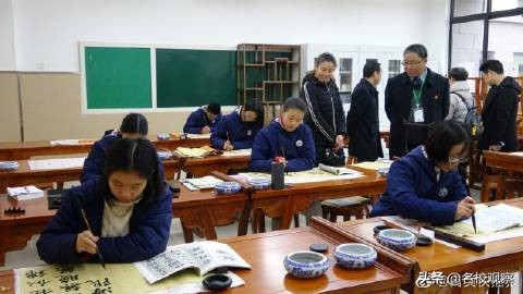 家长说：在这所学校，我们见到了最专业的教师团队，孩子变化巨大