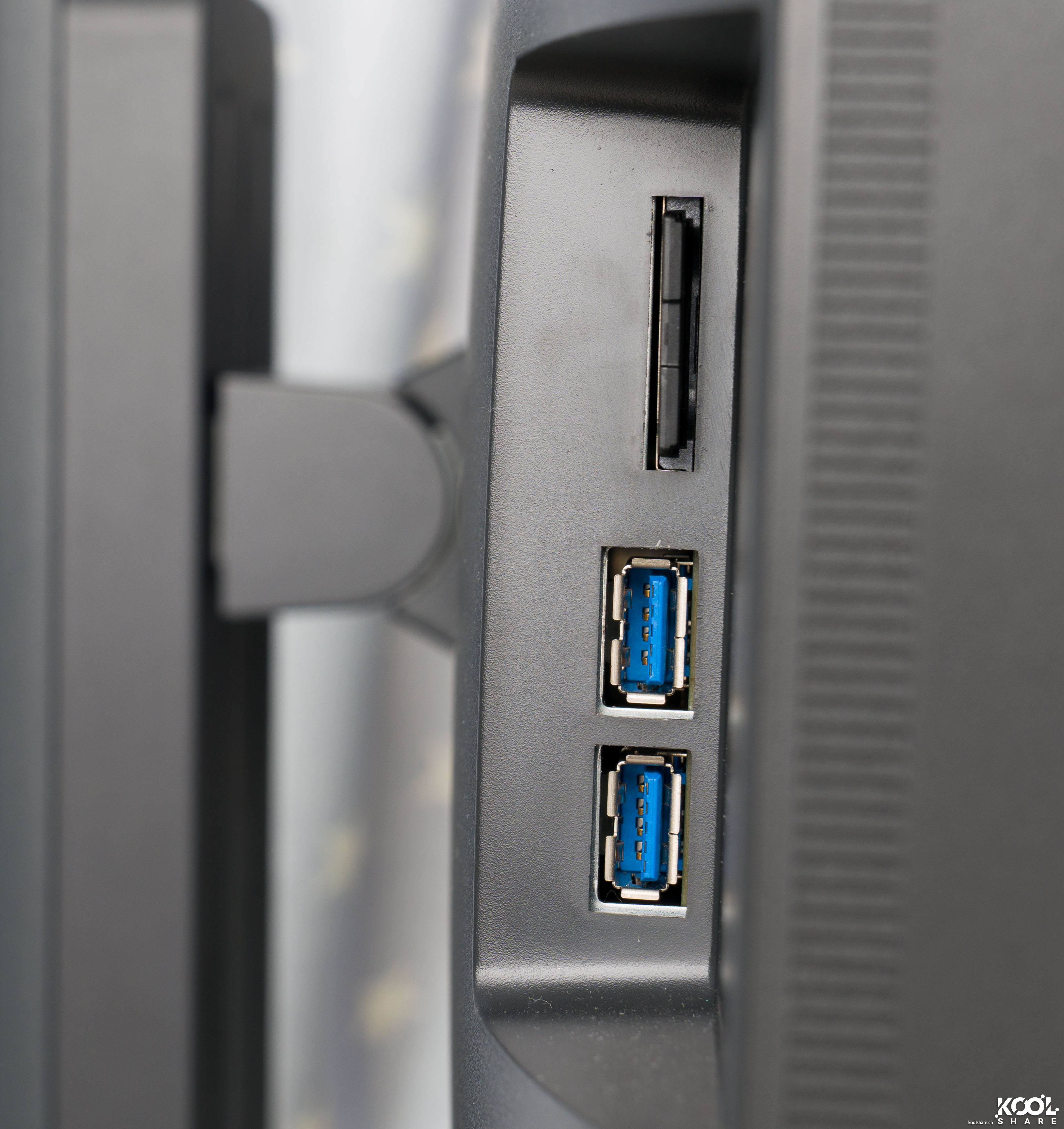 明基benqsw270c显示器,明基sw270c对比imac5k显示器