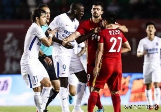 崔康熙骂马里完整视频,崔康熙被马宁出黄牌