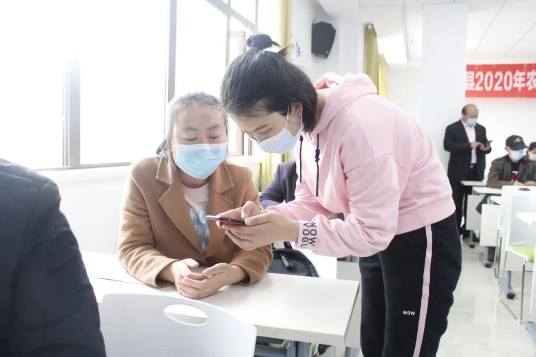 「电商资讯」孝昌优秀农村电商服务站站长-齐兰兰