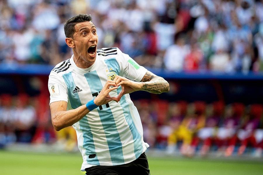 天使红魔恩仇录：一场尴尬分手后的相看两相厌