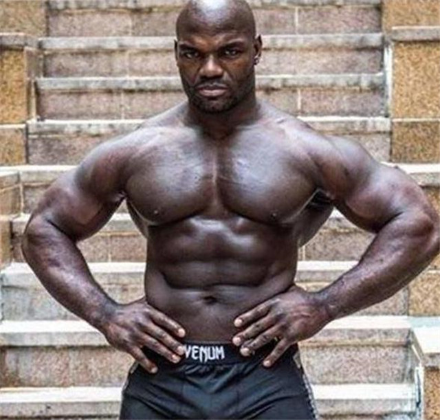 中国有没有和泰森一样的拳击手,曾击败泰森两次的中国拳击手