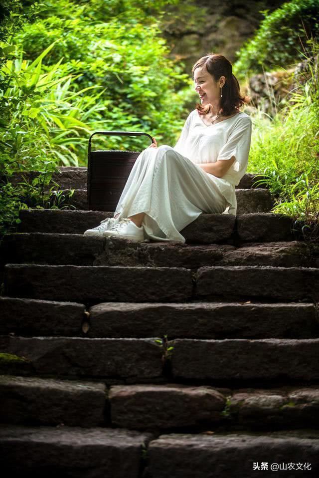 武夷山最有名的大红袍茶,武夷山大红袍正宗茶有多少钱一斤