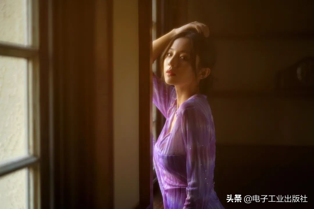 简单复古高级感写真,又纯又撩人的复古风文艺写真