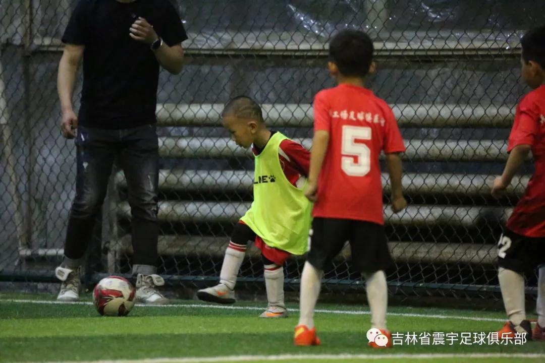 快乐童年足球队,快乐童年足球