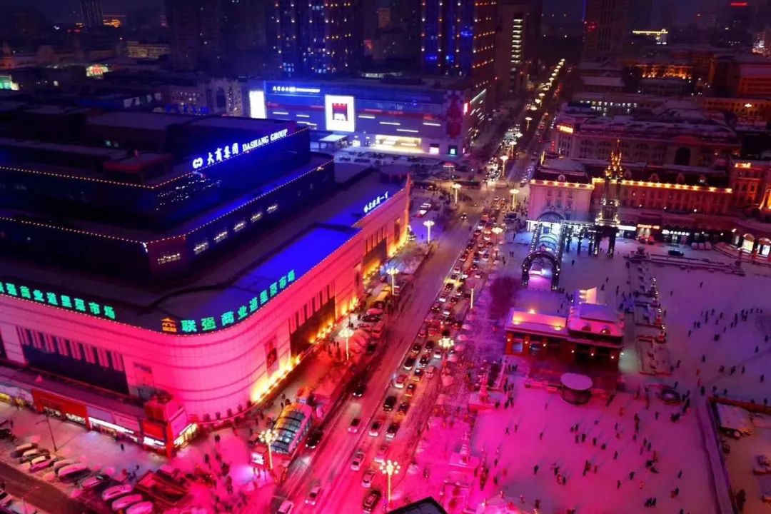 怎么用普通的手机拍出雪景大片,用手机原相机怎么拍雪景才好看