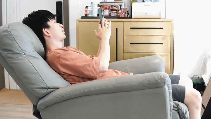 休闲阳台升级,好坐感才是王道:LAZBOY乐至宝功能沙发躺平体验