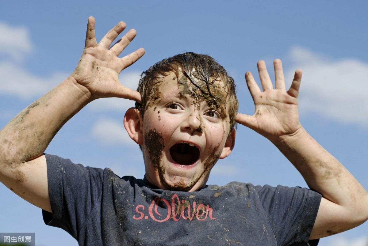 儿子你可以不优秀但要有教养,家长怎么教孩子做人高情商