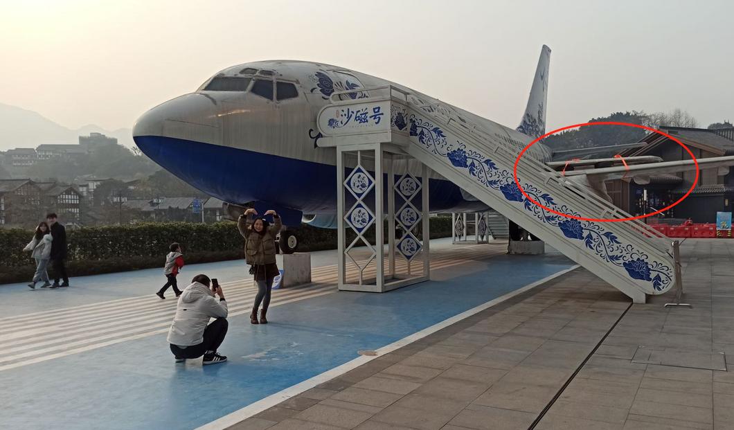 号外!重庆网红磁器口旁惊现无人区,网红打卡地缘何沦为空城?