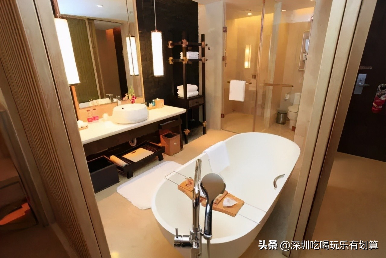 号称广东“小巴厘岛”，泡天海温泉，观一线海景，五星酒店平民价