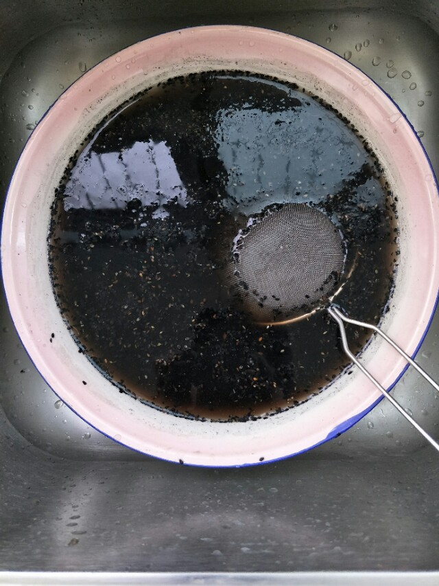 洗芝麻妙招,洗芝麻的小窍门