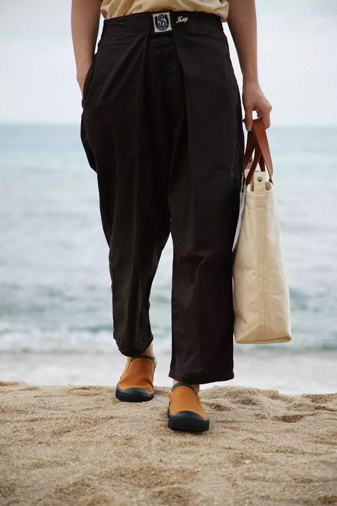 旅行中总会遇到形形色色的人,旅行中总是有两种人