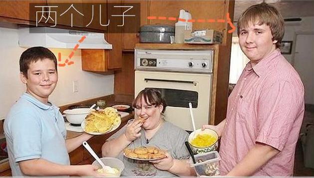 俩女人，一个身材臃肿，一个身材窈窕，生育时的差距一目了然