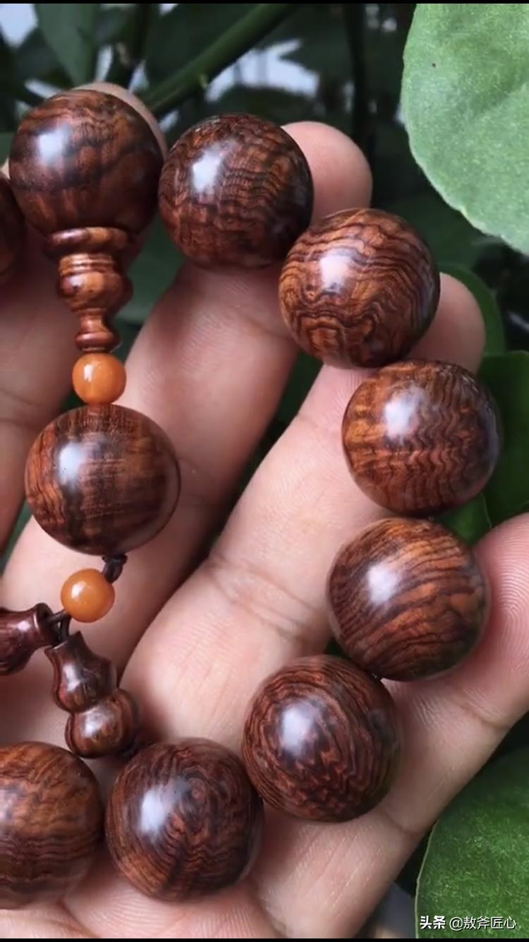 黄花梨鉴别真假只需3秒,海南黄花梨用酒精泡咋分真假