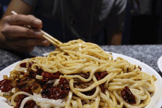 清真大盘鸡为什么贵,新疆大盘鸡到底好不好