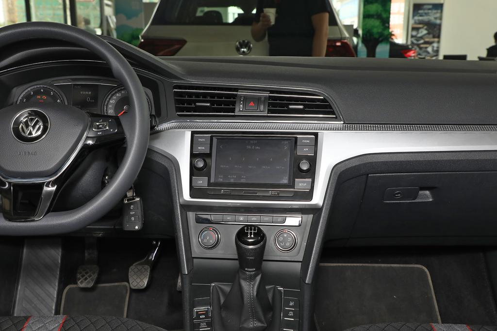 凌渡1.4t高功率和低功率测评,凌渡1.4高功率发动机