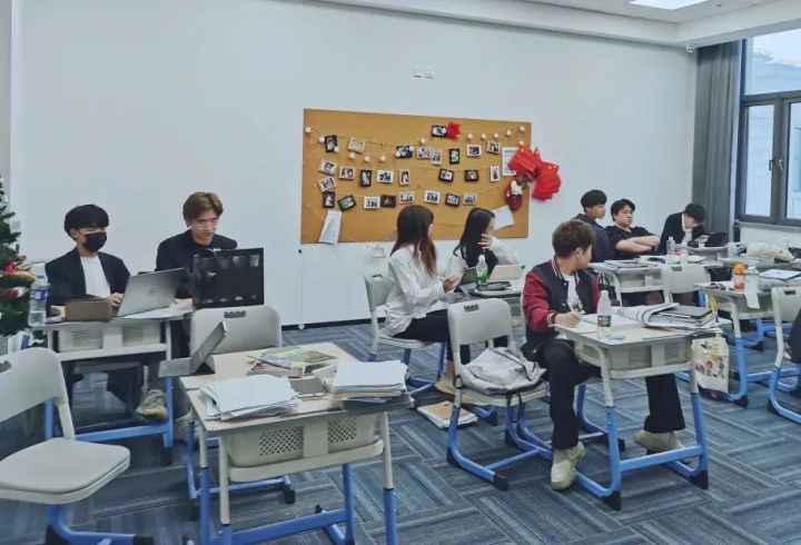 上海高藤致远国际学校vlog,高藤致远国际学校高尔夫特长班