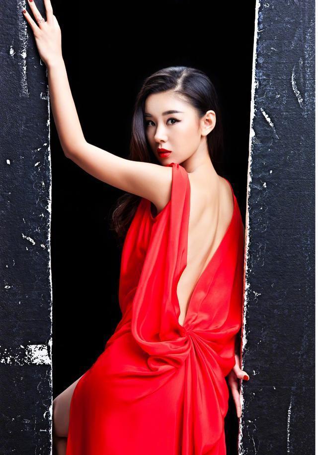 李小萌超模写真,李小萌大秀身材