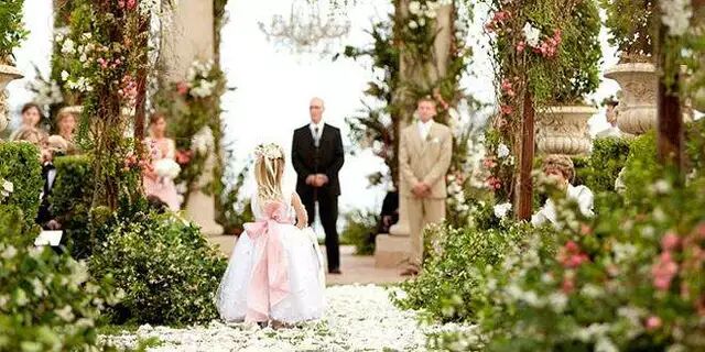 证婚人可以找亲属吗,什么身份的人做证婚人合适