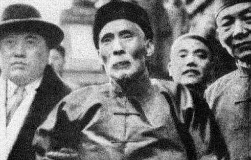 袁克定是怎样一个没落贵族?讲规矩经常模仿袁世凯,关键处要尊严