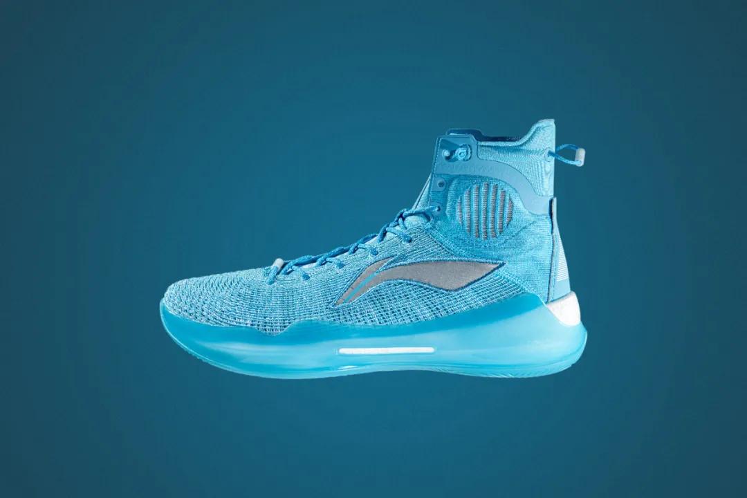 实战新语|高挂在湖人主场的24号球衣，飘向篮球的最高殿堂